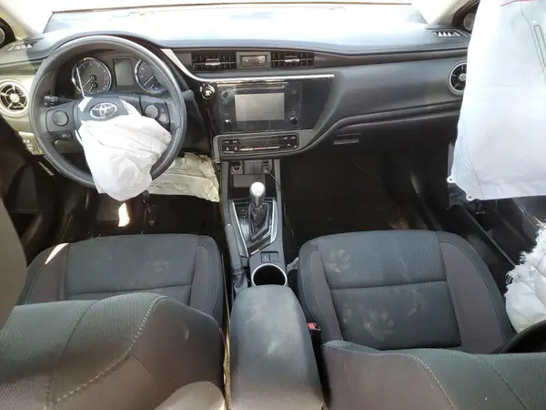 5YFBURHE1KP922903 2019 TOYOTA COROLLA - Image 8