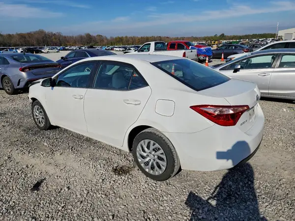 5YFBURHE1KP924134 2019 TOYOTA COROLLA - Image 2