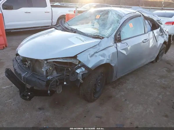 5YFBURHE1KP924313 2019 TOYOTA COROLLA - Image 2