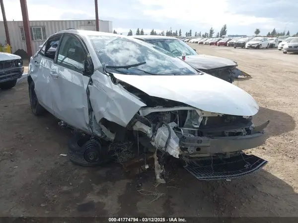 5YFBURHE1KP925249 2019 TOYOTA COROLLA - Image 1