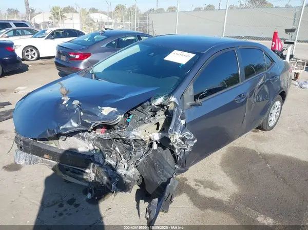5YFBURHE1KP926188 2019 TOYOTA COROLLA - Image 2