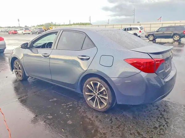 5YFBURHE1KP928393 2019 TOYOTA COROLLA - Image 2
