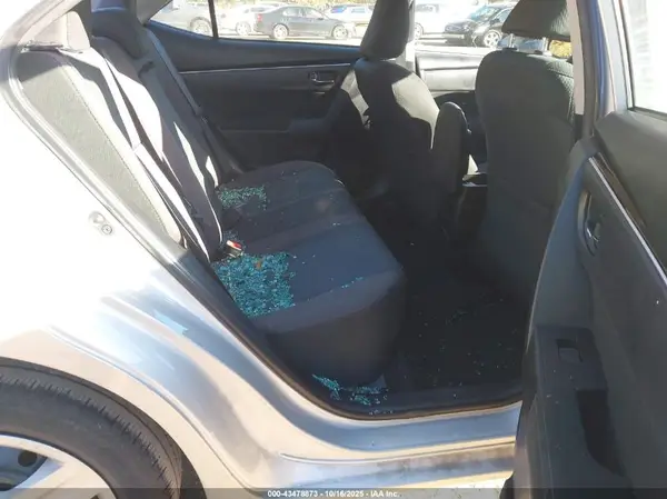 5YFBURHE1KP929009 2019 TOYOTA COROLLA - Image 8