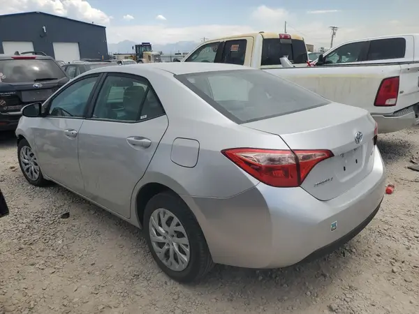 5YFBURHE1KP932279 2019 TOYOTA COROLLA - Image 2