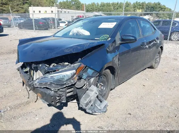 5YFBURHE1KP936672 2019 TOYOTA COROLLA - Image 2