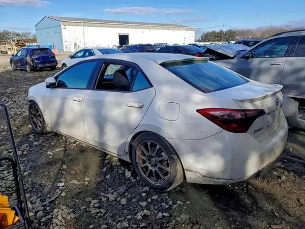 5YFBURHE1KP936820 2019 TOYOTA COROLLA - Image 2