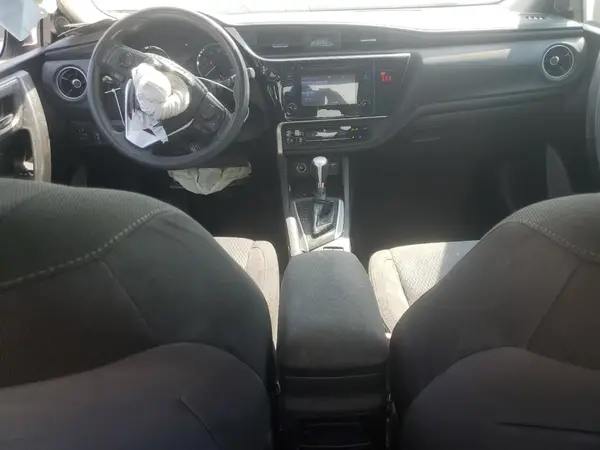 5YFBURHE1KP938809 2019 TOYOTA COROLLA - Image 8