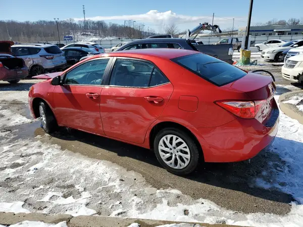 5YFBURHE1KP943069 2019 TOYOTA COROLLA - Image 2