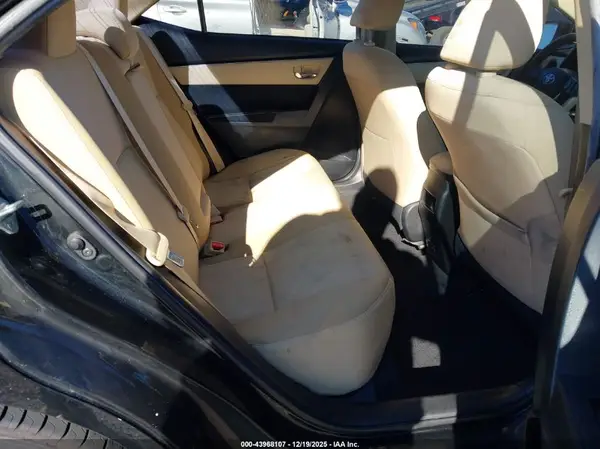 5YFBURHE1KP943508 2019 TOYOTA COROLLA - Image 8