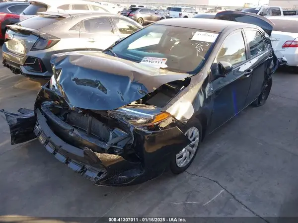 5YFBURHE1KP947607 2019 TOYOTA COROLLA - Image 2