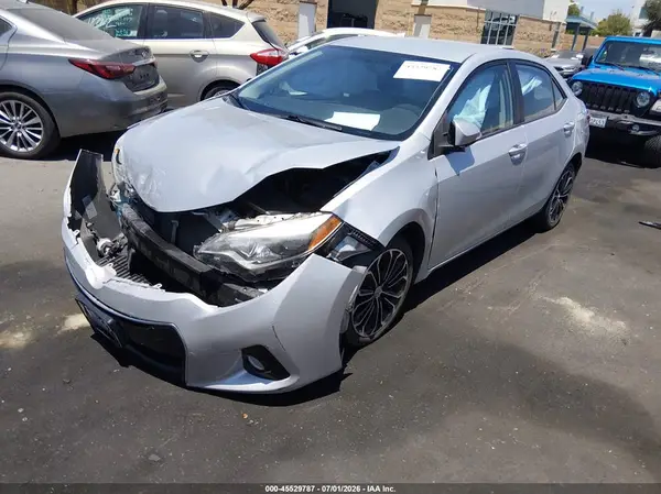5YFBURHE2GP366950 2016 TOYOTA COROLLA - Image 2