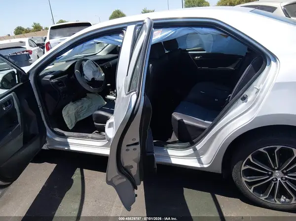 5YFBURHE2GP366950 2016 TOYOTA COROLLA - Image 8