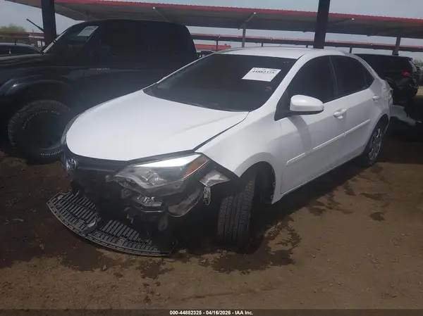 5YFBURHE2GP375258 2016 TOYOTA COROLLA - Image 2