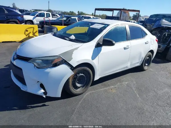 5YFBURHE2GP378676 2016 TOYOTA COROLLA - Image 2