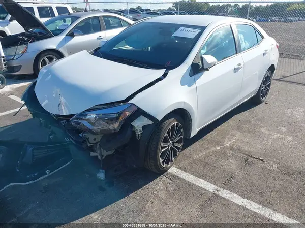 5YFBURHE2GP392061 2016 TOYOTA COROLLA - Image 2