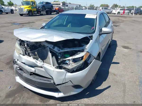 5YFBURHE2GP399897 2016 TOYOTA COROLLA - Image 2