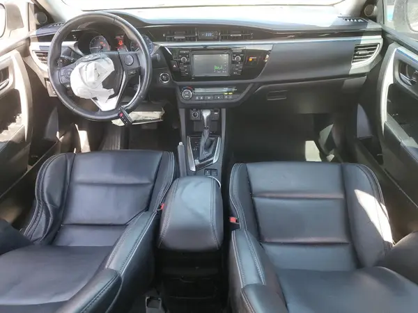 5YFBURHE2GP403981 2016 TOYOTA COROLLA - Image 8