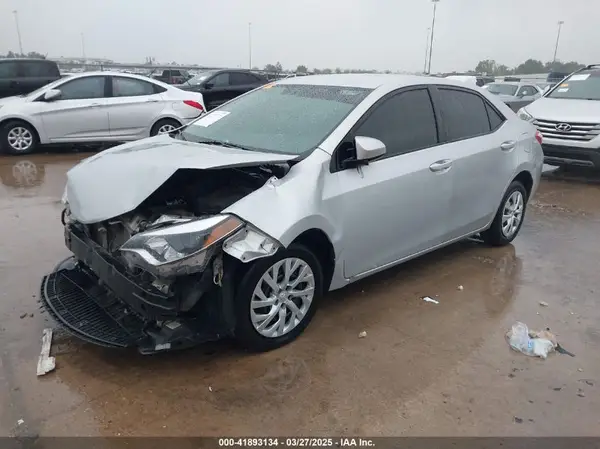 5YFBURHE2GP409537 2016 TOYOTA COROLLA - Image 2