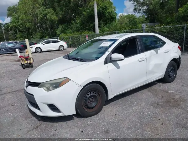 5YFBURHE2GP410414 2016 TOYOTA COROLLA - Image 2