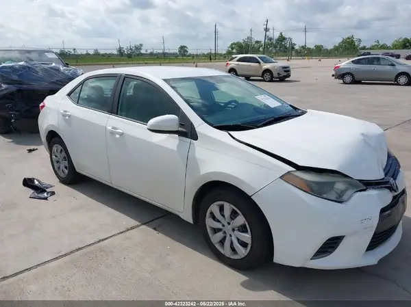5YFBURHE2GP411739 2016 TOYOTA COROLLA - Image 1