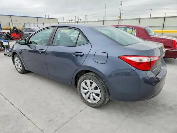 5YFBURHE2GP413264 2016 TOYOTA COROLLA - Image 2