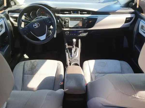 5YFBURHE2GP413863 2016 TOYOTA COROLLA - Image 8
