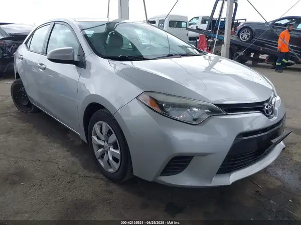 5YFBURHE2GP415600 2016 TOYOTA COROLLA - Image 1