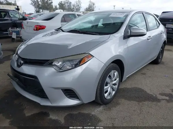 5YFBURHE2GP415600 2016 TOYOTA COROLLA - Image 2