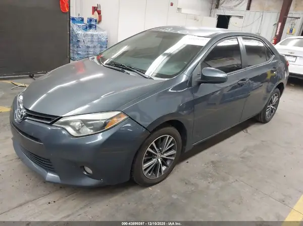 5YFBURHE2GP418402 2016 TOYOTA COROLLA - Image 2