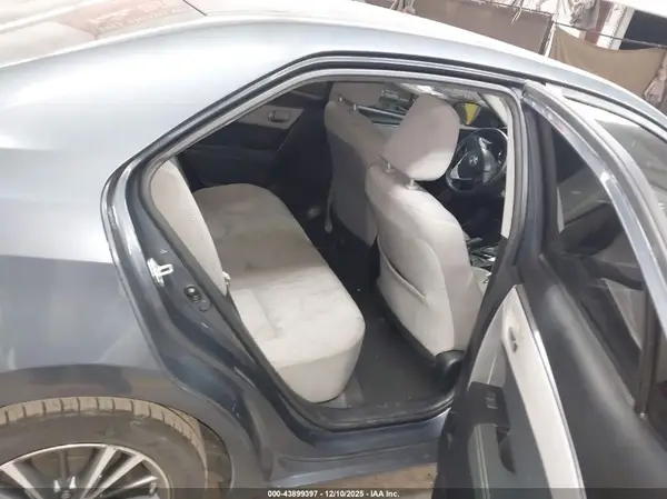 5YFBURHE2GP418402 2016 TOYOTA COROLLA - Image 8