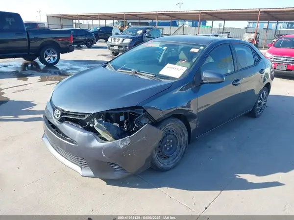 5YFBURHE2GP419842 2016 TOYOTA COROLLA - Image 2