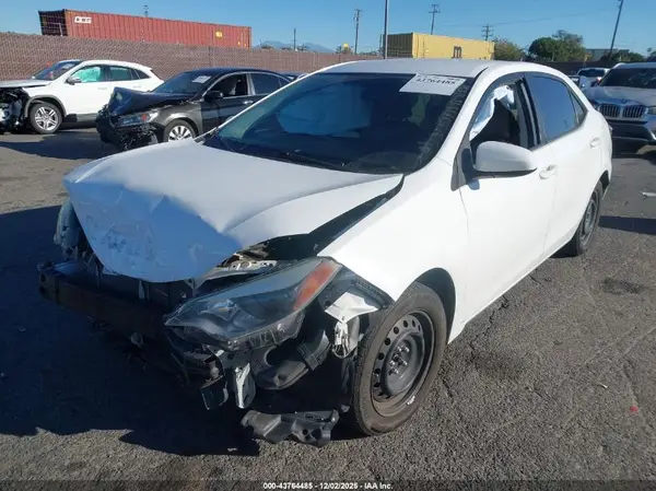 5YFBURHE2GP423731 2016 TOYOTA COROLLA - Image 2