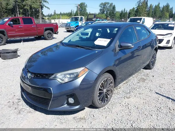 5YFBURHE2GP425821 2016 TOYOTA COROLLA - Image 2