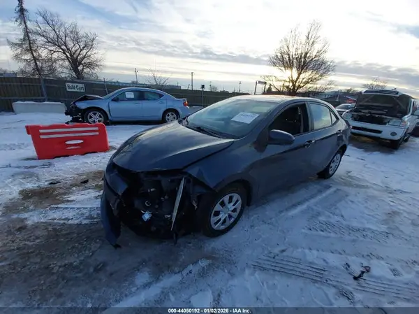 5YFBURHE2GP430498 2016 TOYOTA COROLLA - Image 2