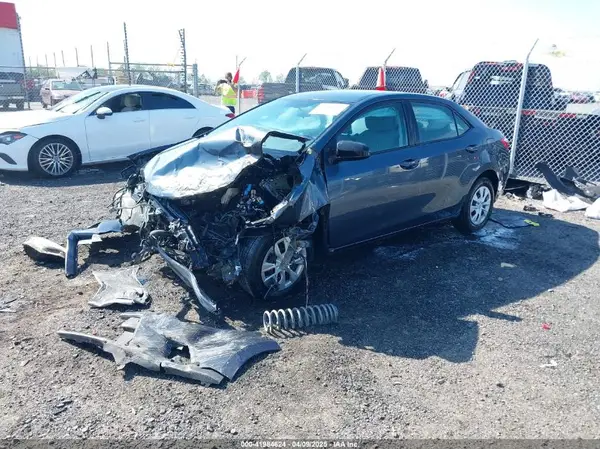 5YFBURHE2GP431182 2016 TOYOTA COROLLA - Image 2