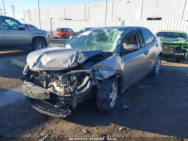 5YFBURHE2GP431490 2016 TOYOTA COROLLA - Image 2