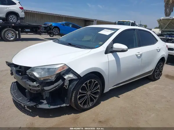 5YFBURHE2GP433417 2016 TOYOTA COROLLA - Image 2