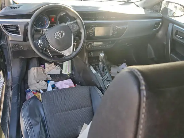 5YFBURHE2GP437029 2016 TOYOTA COROLLA - Image 8