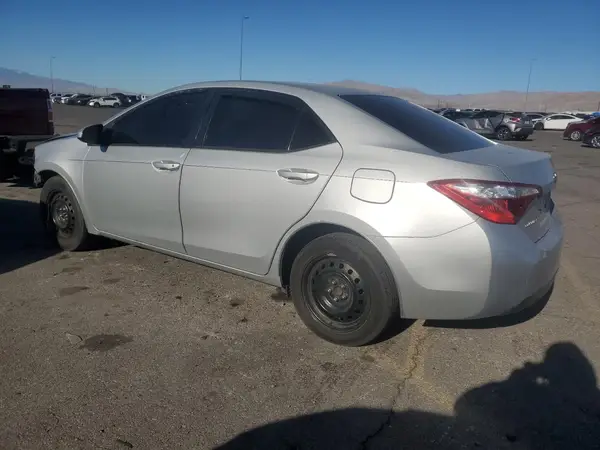 5YFBURHE2GP438116 2016 TOYOTA COROLLA - Image 2