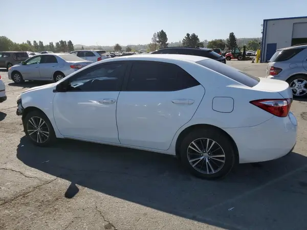 5YFBURHE2GP441548 2016 TOYOTA COROLLA - Image 2