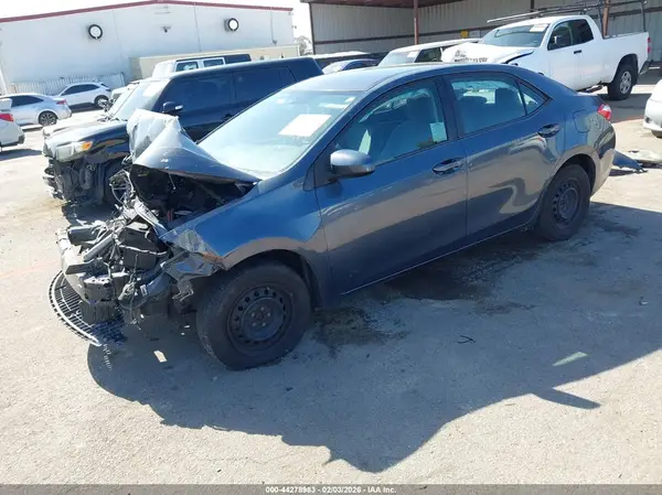 5YFBURHE2GP446801 2016 TOYOTA COROLLA - Image 2