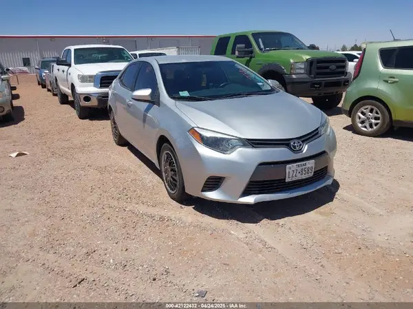 5YFBURHE2GP448726 2016 TOYOTA COROLLA - Image 1