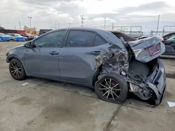 5YFBURHE2GP461671 2016 TOYOTA COROLLA - Image 2