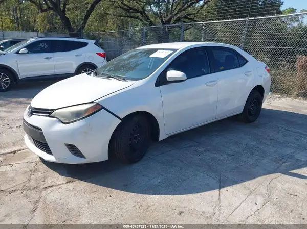 5YFBURHE2GP462027 2016 TOYOTA COROLLA - Image 2