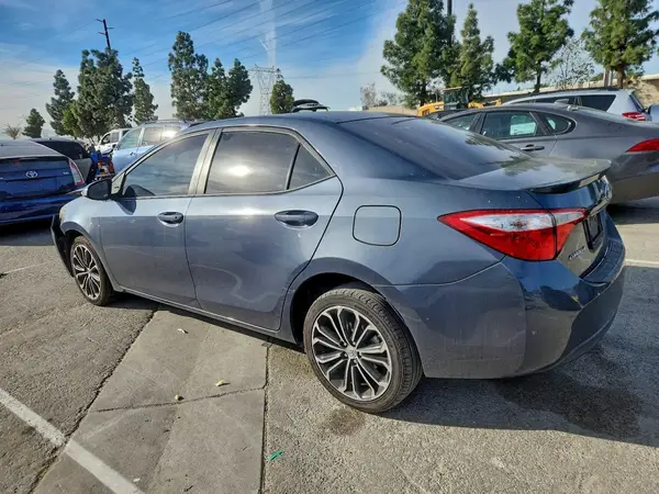 5YFBURHE2GP467289 2016 TOYOTA COROLLA - Image 2
