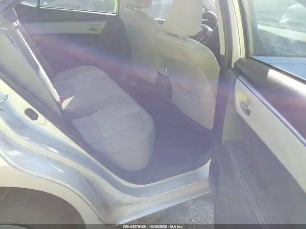 5YFBURHE2GP477658 2016 TOYOTA COROLLA - Image 8