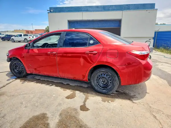 5YFBURHE2GP479586 2016 TOYOTA COROLLA - Image 2