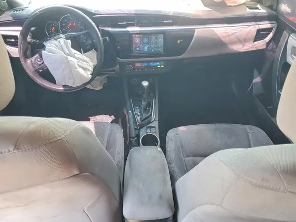 5YFBURHE2GP480365 2016 TOYOTA COROLLA - Image 8