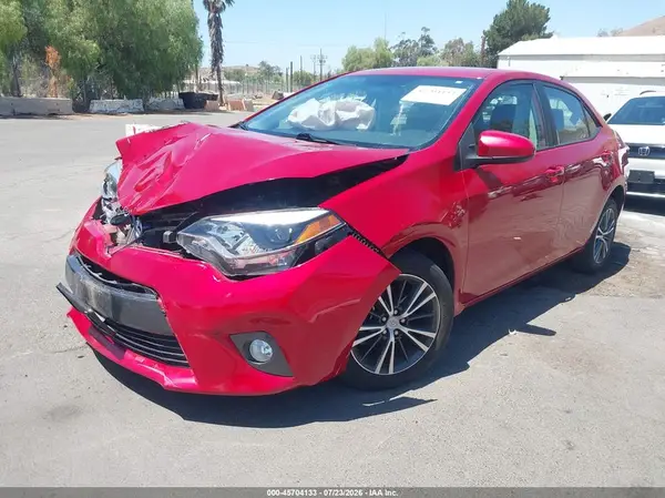 5YFBURHE2GP486005 2016 TOYOTA COROLLA - Image 2