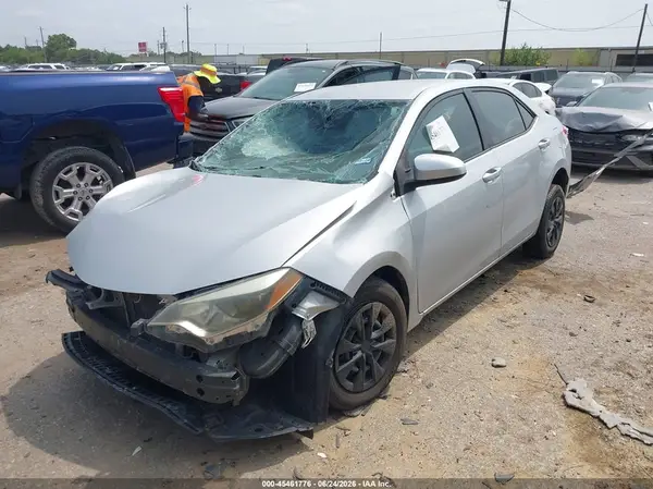 5YFBURHE2GP486778 2016 TOYOTA COROLLA - Image 2